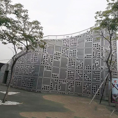 Capa de aluminio del panel PVDF del metal de la pared de cortina del CNC incombustible